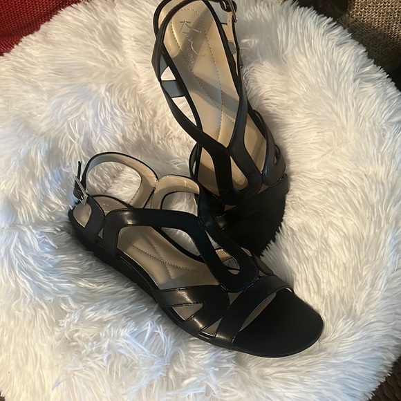 Kim Rogers Shoes - Black Strap Sandals Size 10. Brand New